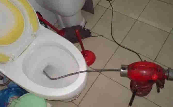正宁马桶通下水